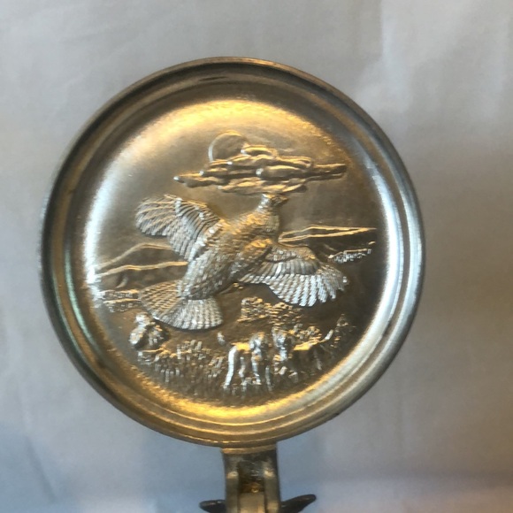 Ducks & hunting dogs Avon beer steins in very good condition- patina on… - Picture 11 of 13